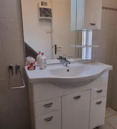 La Casina Di Adina * Porto Azzurro